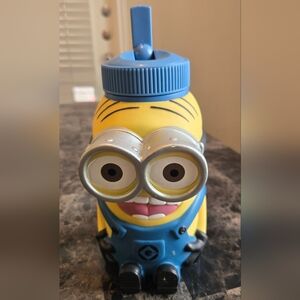 Despicable Me Minions Water Bottle Thermos Sipper Cup Universal Studios